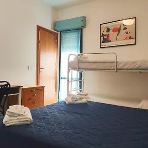 vizitați hotelul