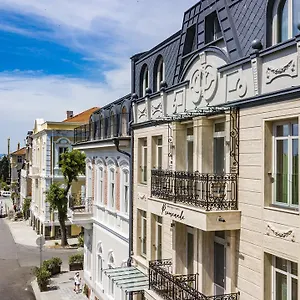 vizitați hotelul